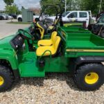 2022 John Deere Gator TS ATVs and Utility Vehicle