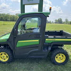 2019 John Deere XUV835R ATVs and Utility Vehicle