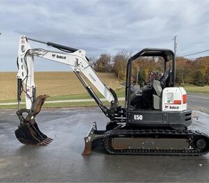 2014 BOBCAT E50 MINI EXCAVATOR,669 HRS, CAB, HEAT/AC, THUMB,48.8HP PRE EMISSIONS