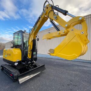 FREE SHIPPNG + ATTACHMENTS NEW Excavator, EPA CERTFD Kubota D1703 Engine 3.5 TON